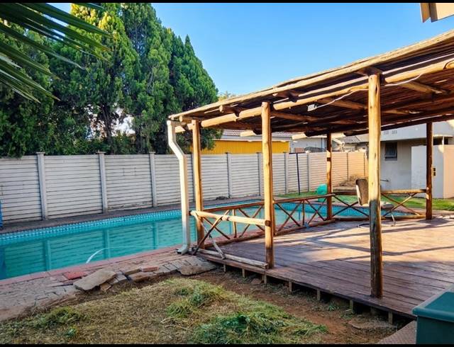 9 BEDROOM HOUSE FOR SALE IN VANDERBIJLPARK CE 5
